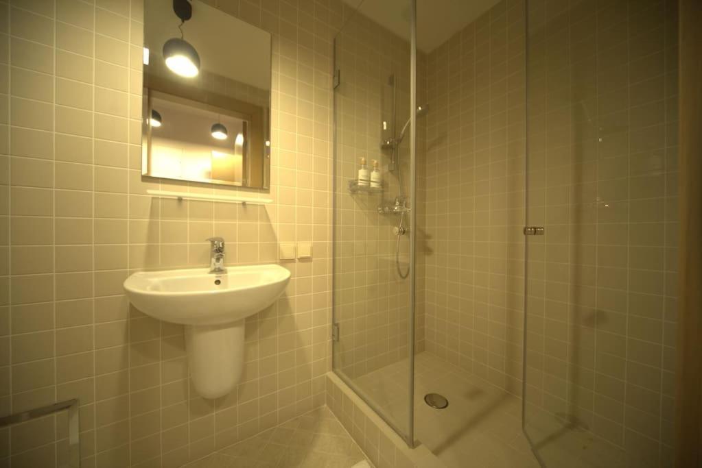 ריגה 3 Bedroom Apartment In The Old/T מראה חיצוני תמונה